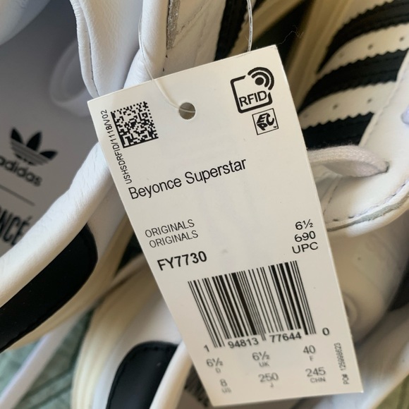 Adidas Beyoncé Limited Edition Tennis Shoes - Picture 3 of 4